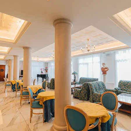 فندق Terme Roma 4*