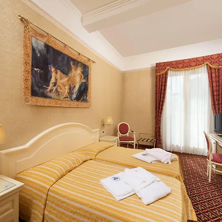Terme Roma فندق 4*