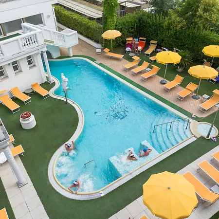 فندق Terme Roma 4*