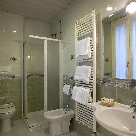 Terme Roma فندق